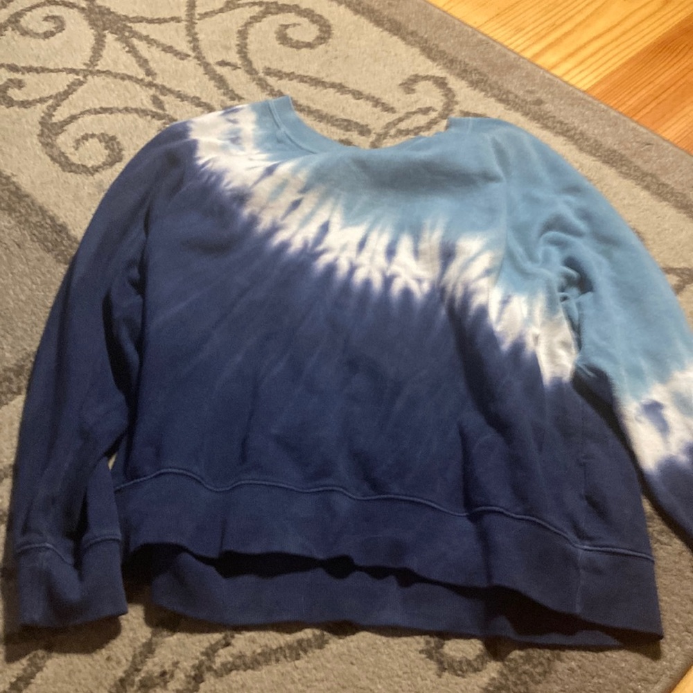 Old navy size M sweater